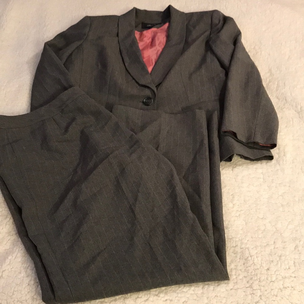 Women’s business suit